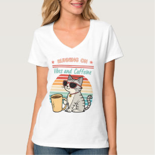 Laufen auf Vibes & Koffein - Cooles Katzenrücklauf T-Shirt