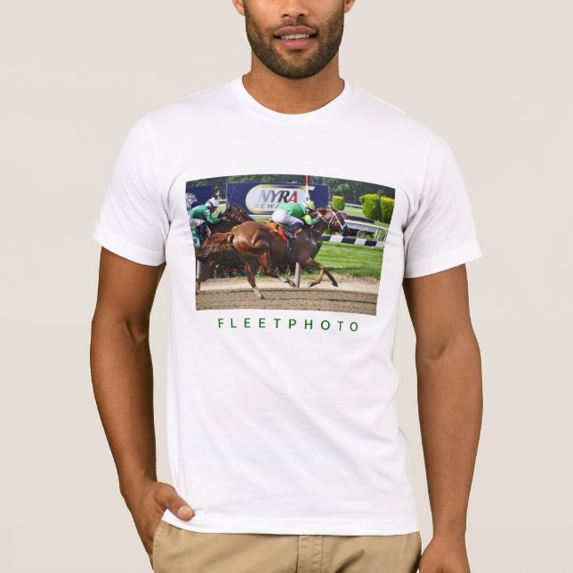 Laufen bei Belmont Park T-Shirt (Vorderseite)