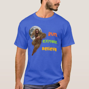 Laufendes Sasquatch-Abenteuer-Glaubensdesign T-Shirt