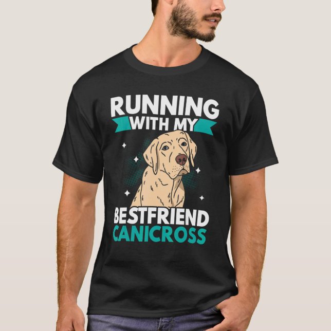 Läuft mit meinem Bestfriend Canicross Dog Runner T-Shirt (Vorderseite)