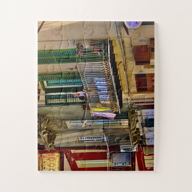 Laundry on the Balcony in Sicily Puzzle (Vertikal)