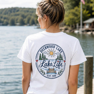 Launenhafter Deerwood Lake Dock Pines T-Shirt
