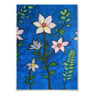 Launische Blumen mit blauem Hintergrund Fotodruck