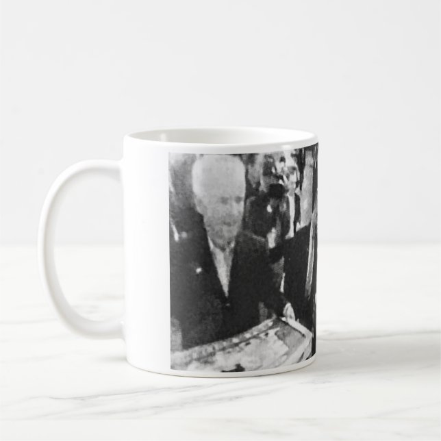 #LAURAHGUILLENWRIGHT & #JOEBIDEN KAFFEETASSE (Links)