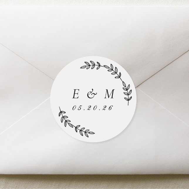 Laurel Wreath Wedding Monogram Runder Aufkleber (Von Creator hochgeladen)