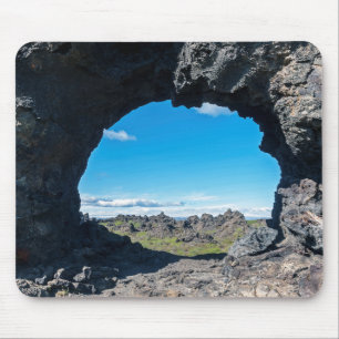 Lavafenster bei Dimmuborgir, Gebiet Myvatn - Islan Mousepad