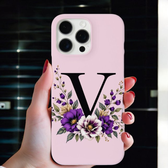 Lavendel Bloom: Mit Monogramm erste "V" Case-Mate iPhone Hülle (Von Creator hochgeladen)