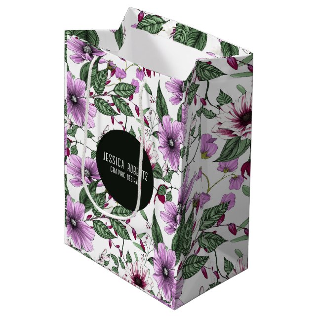 Lavendel-Blume mit grünen Blätter nahtlos pattern Mittlere Geschenktüte (Vorderseite Schrägansicht)