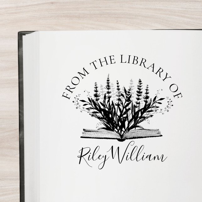 Lavendel-Blume wächst aus dem Buch-Buchzeichen Gummistempel (In situ)