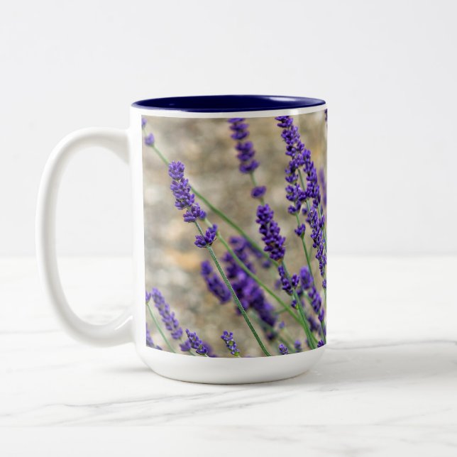Lavendel-Blume Zweifarbige Tasse (Links)