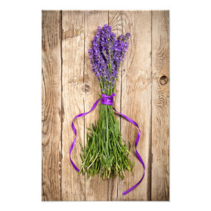 Lavendel-Blumen auf hölzernem Tabellen-Hintergrun Fotodruck