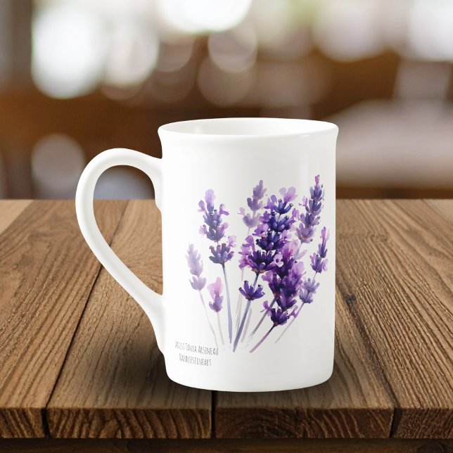 Lavendel-Blumendesign Prozellantasse (Von Creator hochgeladen)