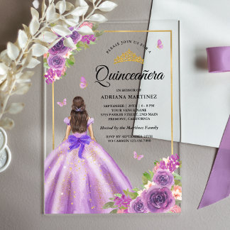 Lavendel Blumenkleid Butterfly Gold Quinceanera Acryleinladungen