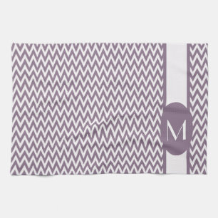 Lavendel Elegantes Zickzack Design mit Monogramm Geschirrtuch
