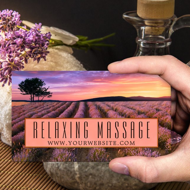 Lavendel Entspannende Massage Therapist Business C Visitenkarte (Business card featuring an image of a lavender field at sunset. Beautiful for a massage therapist)