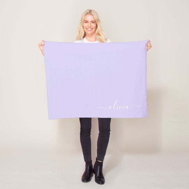 Lavendel Lila Monogram Name Modern Fleecedecke (Beispiel)