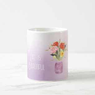 Lavendel-Ombre-Blume in einem Glas Kaffeetasse