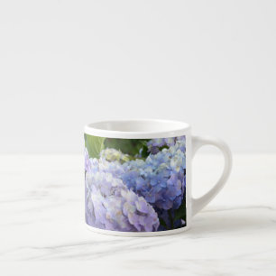 Lavendel- und Flieder-Hortensie Hydrangea-Blüten Espressotasse