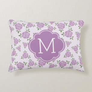 Lavendelblumenmuster Mit Monogramm Zierkissen
