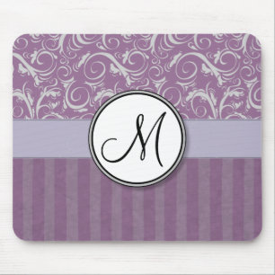 Lavendelblüten-Wehen und Streifen mit Monogramm Mousepad