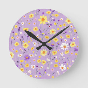 Lavendelgelbe Wildblumenwiese Cottagecore Runde Wanduhr
