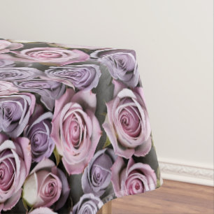 Lavendelrosen mit sanftem Lila und Rosa Tischdecke