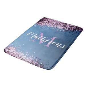 Lavender Confetti auf Blue Monogram Name Fun Badematte