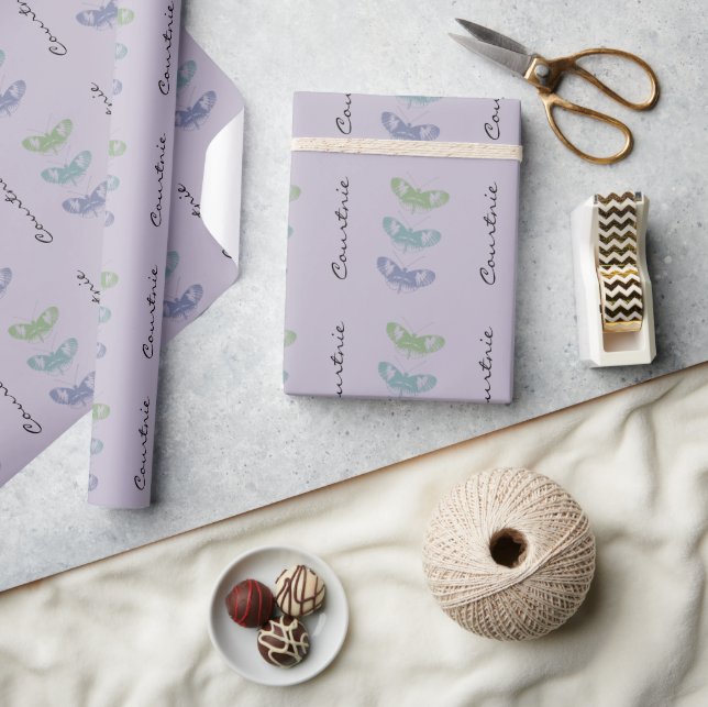 Lavender Green Blue Butterfets Personalisiert Geschenkpapier (Kunsthandwerk)