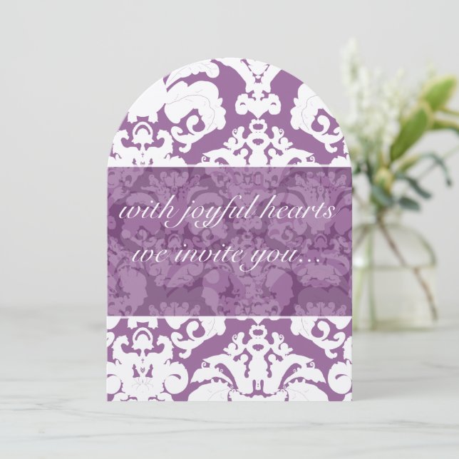Lavender Lilac Damask Einladung zur Hochzeit (Stehend Vorderseite)