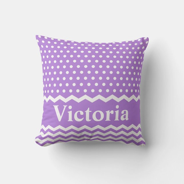 Lavender Polka Dots and Chevrons Kissen (Vorderseite)