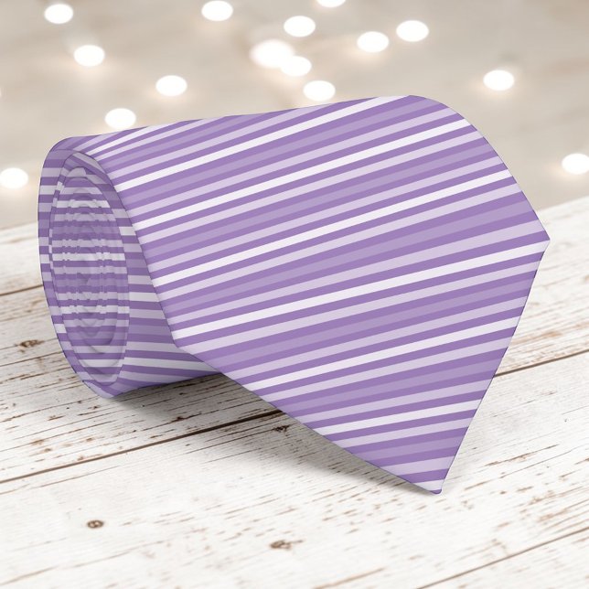 Lavender Purple Color Stripes Necktie Krawatte (Von Creator hochgeladen)