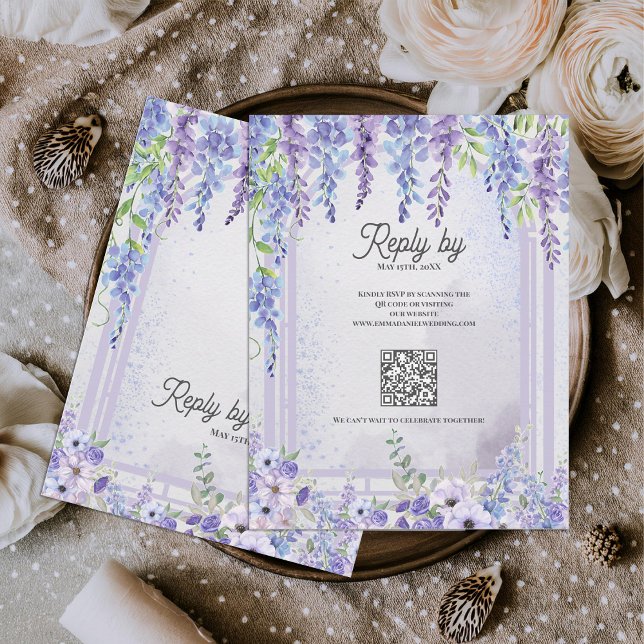 Lavender Wisteria Floral Arch QR Code Wedding RSVP Karte (Lavender Wisteria Floral Arch QR Code Wedding RSVP Card | Purple Garden Wedding Response Card)