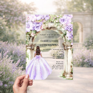 Lavenderfloralen Bogen Kleid klar Quinceanera Acryleinladungen
