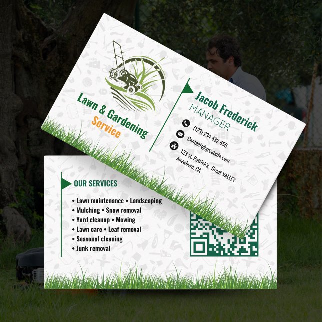 Lawn Care & Landscaping Business Card – Green & Wh Visitenkarte (Lawn Care & Landscaping Business Card – Green & White with QR CODE )