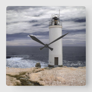 Laxe Lighthouse Galicia, Spain Quadratische Wanduhr
