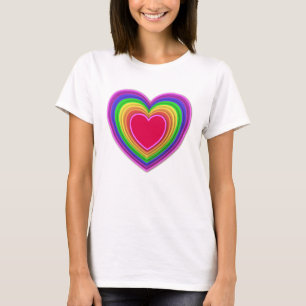 Layered 3-d Herzen Regenbogenfarben T-Shirt
