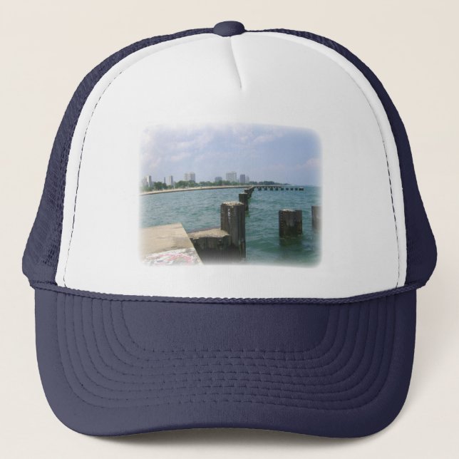 Lazy Day on Docks Truckerkappe (Vorderseite)
