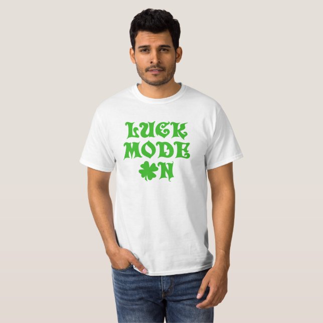 Lcuk-Modus auf dem T - Shirt (Vorne ganz)