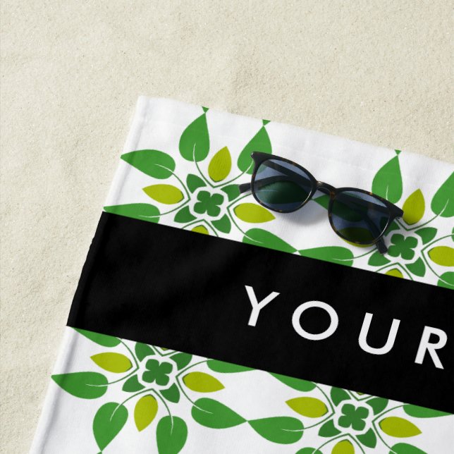 Leaf-Muster, grüne Blätter, Ihr Name Strandtuch (Beispiel)