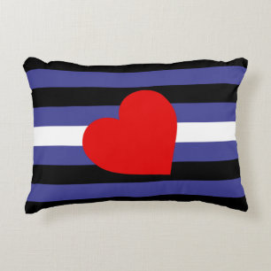 Leather Pride Flag und Herz Dekokissen