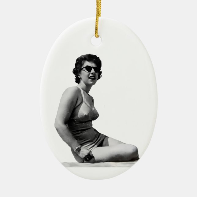 Leatrice Ornament (Vorne)