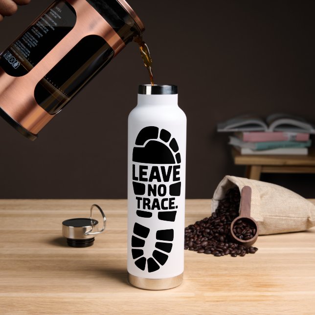 Leave No Trace-Wanderstiefelabdruck-Design Trinkflasche (Kaffee (gedreht))