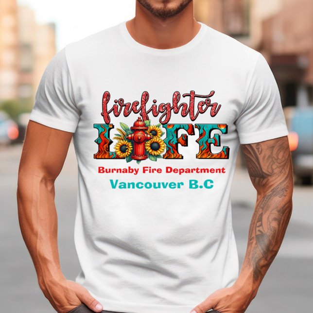 Leben eines Feuerwehrmanns in lebendiger Kunst T-Shirt (Von Creator hochgeladen)