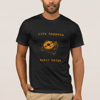 Leben passiert, Musik hilft | Geschenk für Musikli T-Shirt