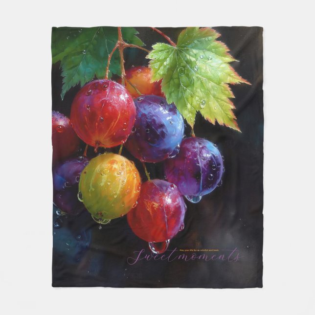Lebendige Aquarell-Trauben und Tautropfen Fleecedecke (Vorderseite)