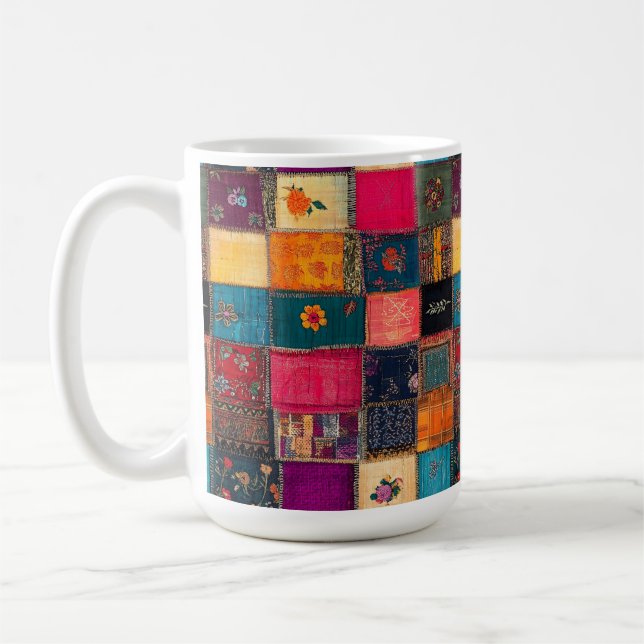 Lebendige Patchworkdecke mit klassischen Blumenmus Kaffeetasse (Links)