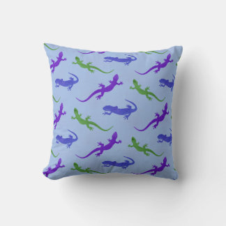 Lebendige Salamander-Silhouette in Blau Kissen