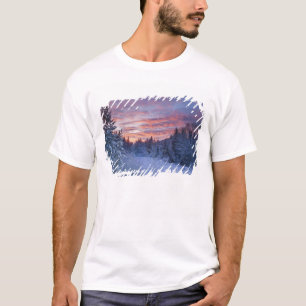 Lebendiger Sonnenuntergang malt den Himmel über wi T-Shirt