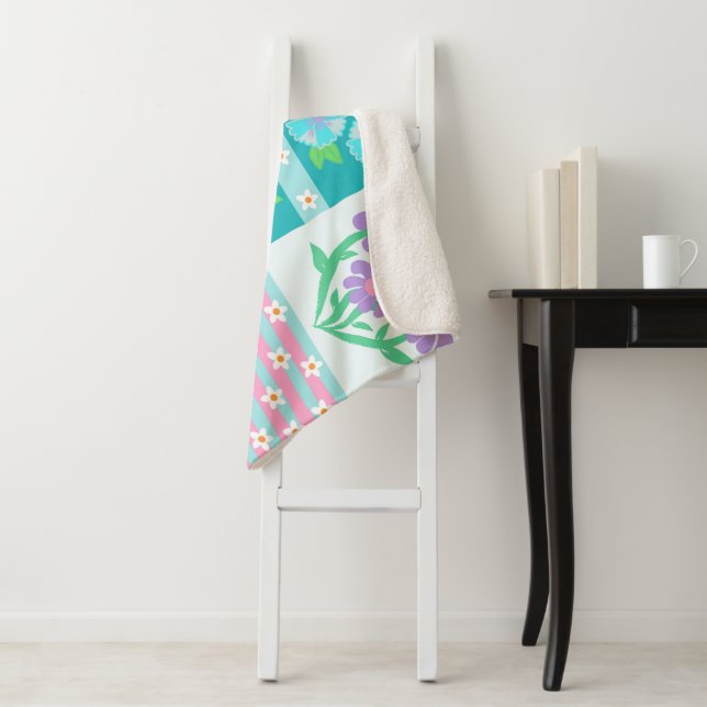 Lebendiges blühendes Blumen-Design Sherpadecke (Beispiel)