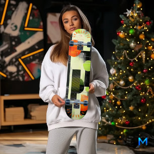 Lebendiges geometrisches Skateboard mit Orange und